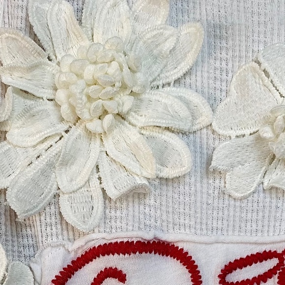 We The Free - "Paris" Tank top w/Floral Embellishments - Size M - Picture 4 of 6